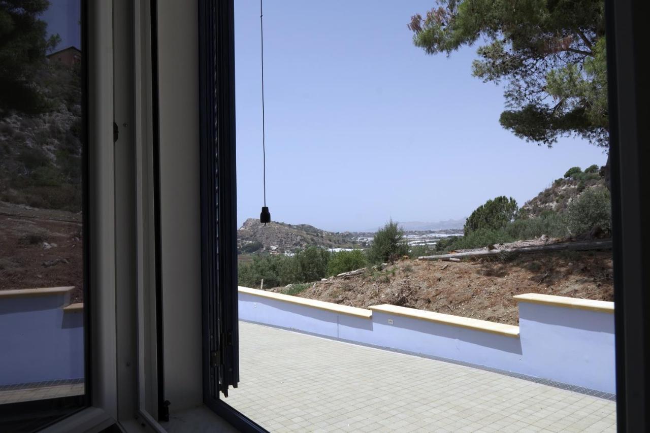 Sole Mare - Chiavarello Holiday home *